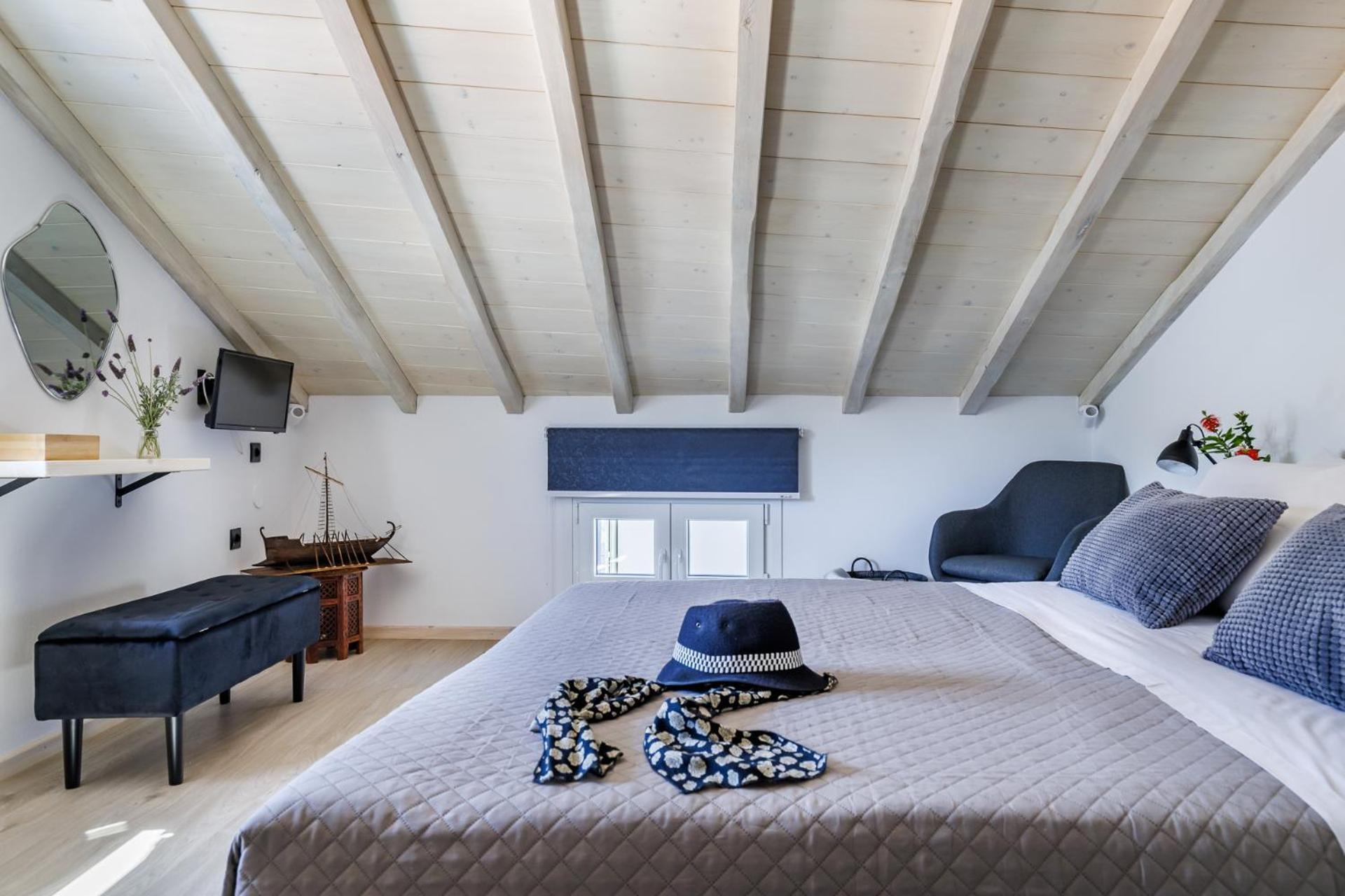 Onar House